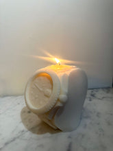 Load image into Gallery viewer, Watch Candle