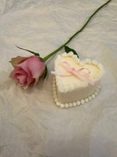 Load image into Gallery viewer, White Heart Cake Candle