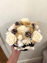 Load image into Gallery viewer, Large Christmas candle bouquet - black velvet box