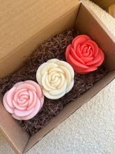 Load image into Gallery viewer, Trio of Rose Candles