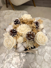 Load image into Gallery viewer, Large Christmas candle bouquet - black velvet box