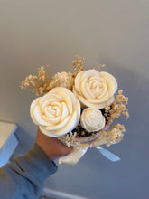 Load image into Gallery viewer, Flower candle bouquet
