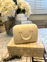 Load image into Gallery viewer, LV bag candle