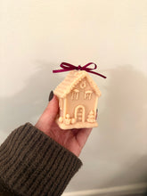 Load image into Gallery viewer, Gingerbread house candle