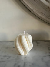 Load image into Gallery viewer, Burn time: Approx 1.5 hours
Size: 70g
Height: 5.5cm
Width: 5.5cm
Beautiful kept as a home decoration or to be lit. When lighting candles please ensure candles are placed on a fire safe coaster or tray, as wax drops will melt onto the surface. Please keep the wick trimmed to 5mm prevent mushrooming and soot. Do not burn for more then 4 hours at a time.
Please try to keep your candles out of direct sunlight as this can cause frosting to form on your candle.
Please note that due to the candles being in