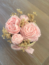 Load image into Gallery viewer, Flower candle bouquet