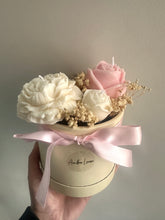 Load image into Gallery viewer, Flower candle bouquet