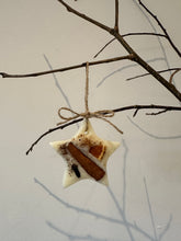 Load image into Gallery viewer, Scented Hanging Wax Melt Tree Decoration - Star