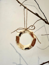 Load image into Gallery viewer, Scented Hanging Wax Melt Tree Decoration - Ring