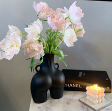 Load image into Gallery viewer, The Booty Vase in Black