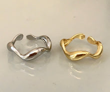 Load image into Gallery viewer, The Wavelet Ring