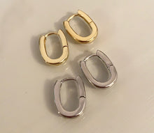 Load image into Gallery viewer, Mini Oval Huggie Hoops