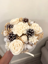 Load image into Gallery viewer, Large Christmas candle bouquet - white velvet box
