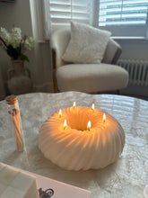 Load image into Gallery viewer, 6 Wick Halo Candle
