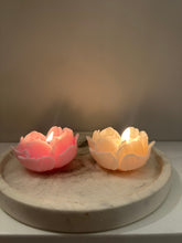 Load image into Gallery viewer, White Mini Heart Peony Candle
