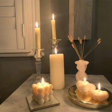 Load image into Gallery viewer, White Cloud Candle Set scented with Baby Powder
