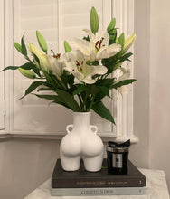 Load image into Gallery viewer, The Booty Vase in White
