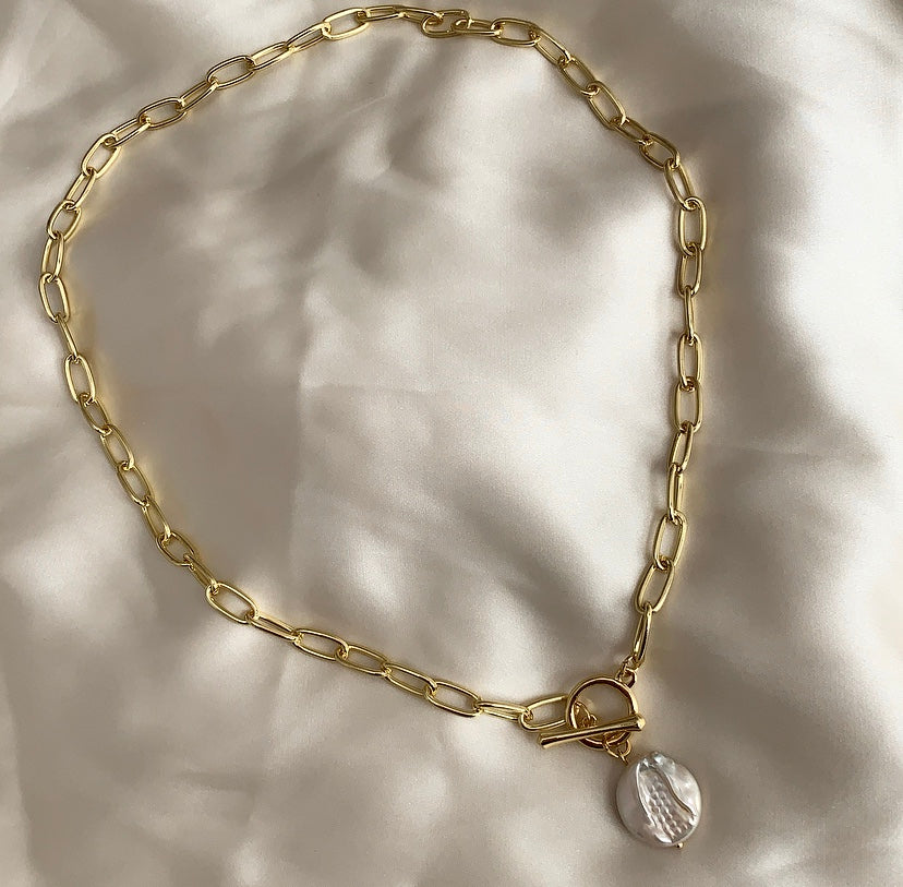 Ava Pearl Chain Necklace