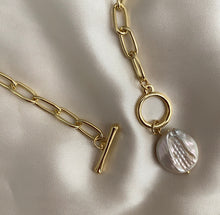 Load image into Gallery viewer, Ava Pearl Chain Necklace
