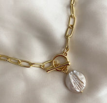 Load image into Gallery viewer, Ava Pearl Chain Necklace
