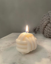 Load image into Gallery viewer, Forget Me Knot Candle
